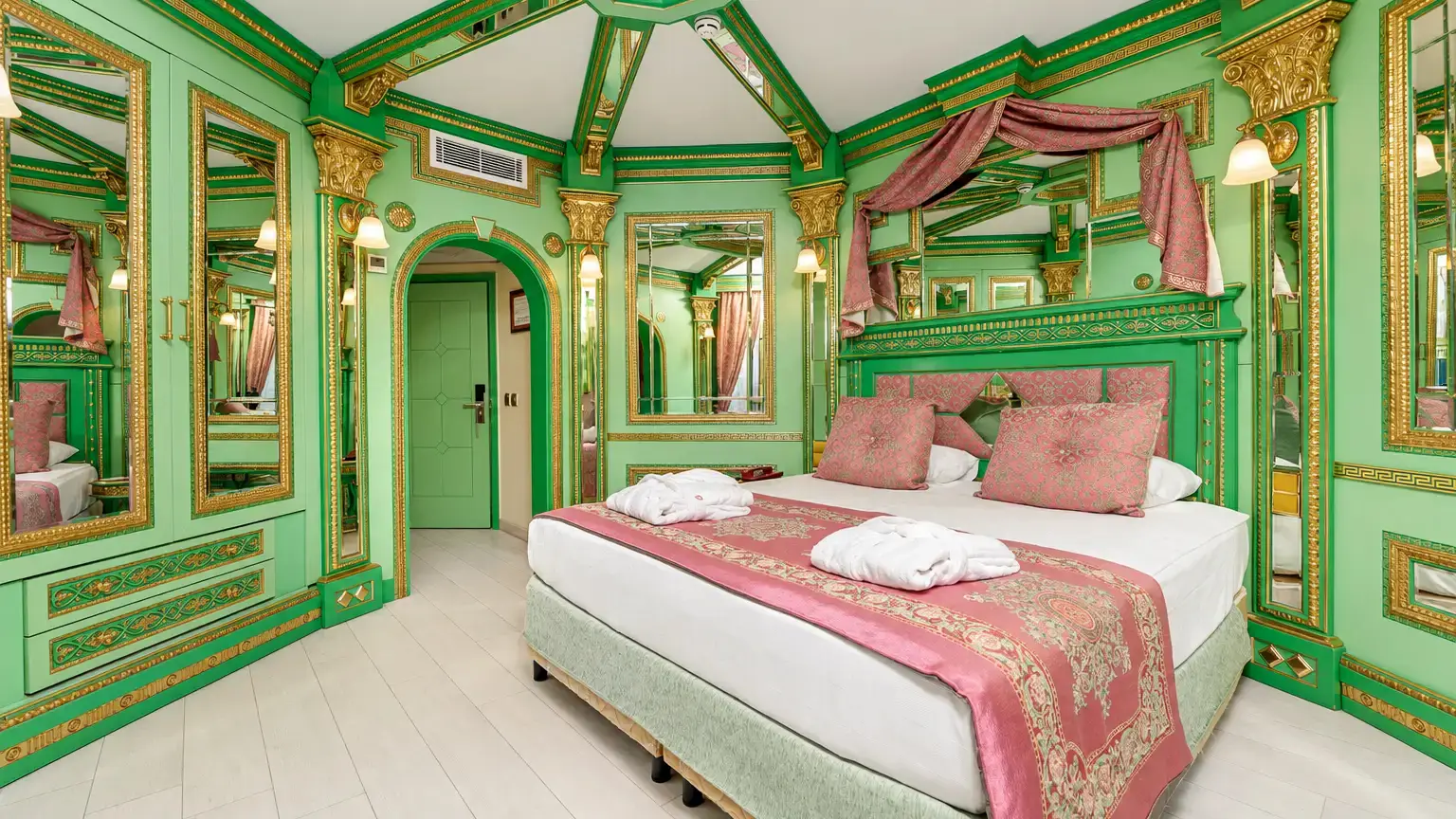 Семейный номер